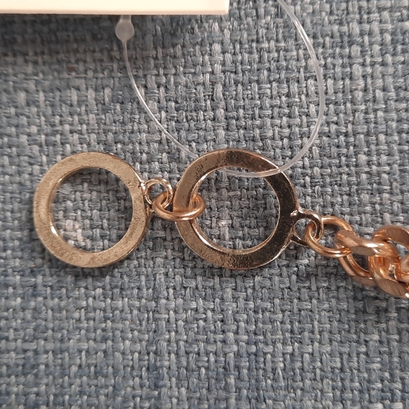 Toggle Bracelet Green Beads Gold Chain Adjustable Length Fun Lightweight - Picture 4 of 6